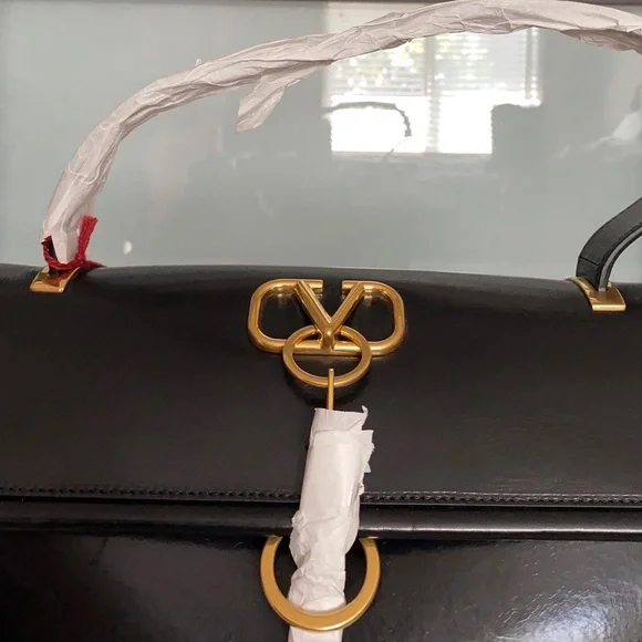 NWT Valentino Vlogo V Chain Top Handle Leather Handbag in Black - Picture 7 of 10